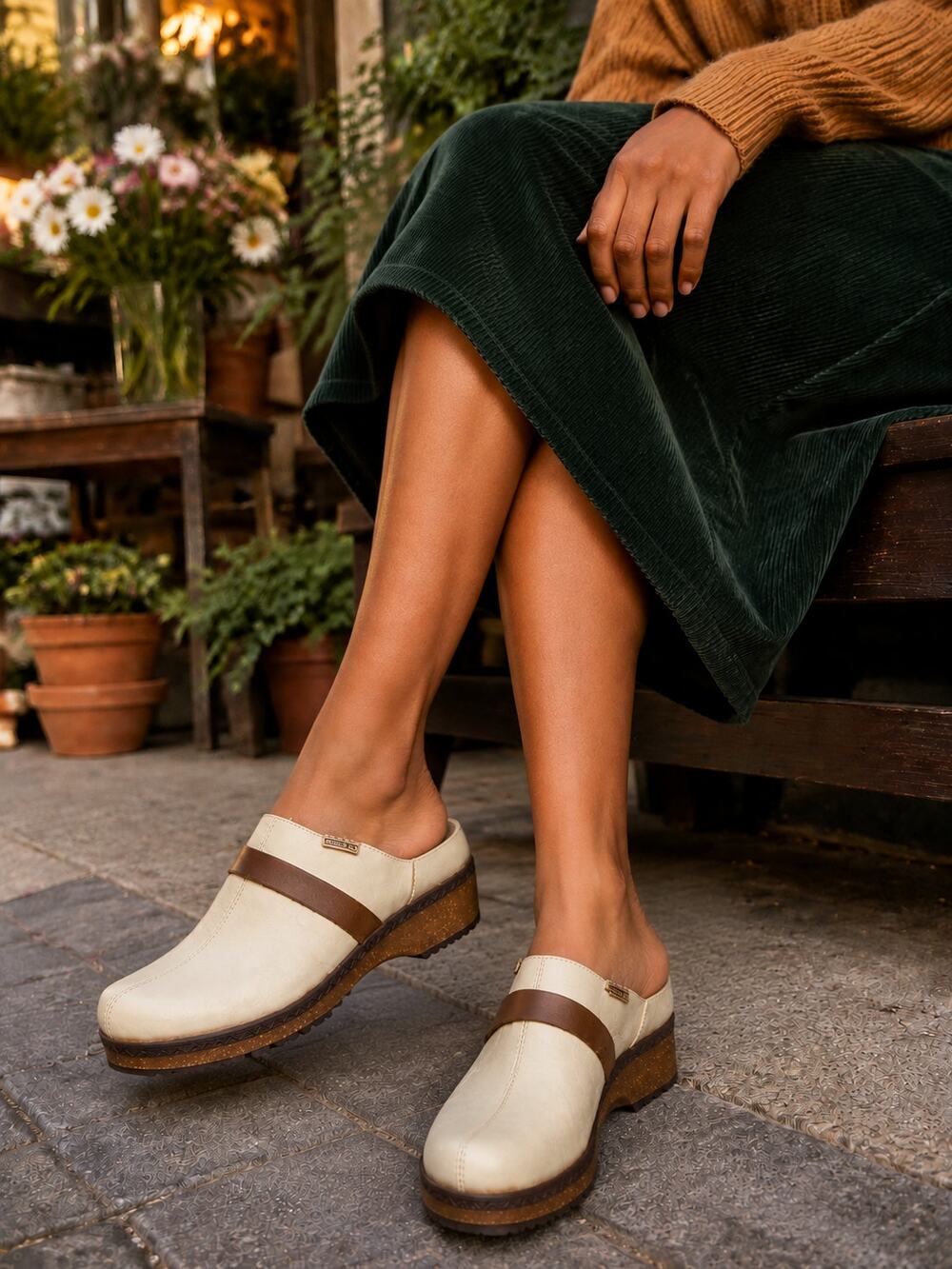 Pikolinos Granada Water Repellent Leather Clogs Marfil EU 41 US 10 NIB